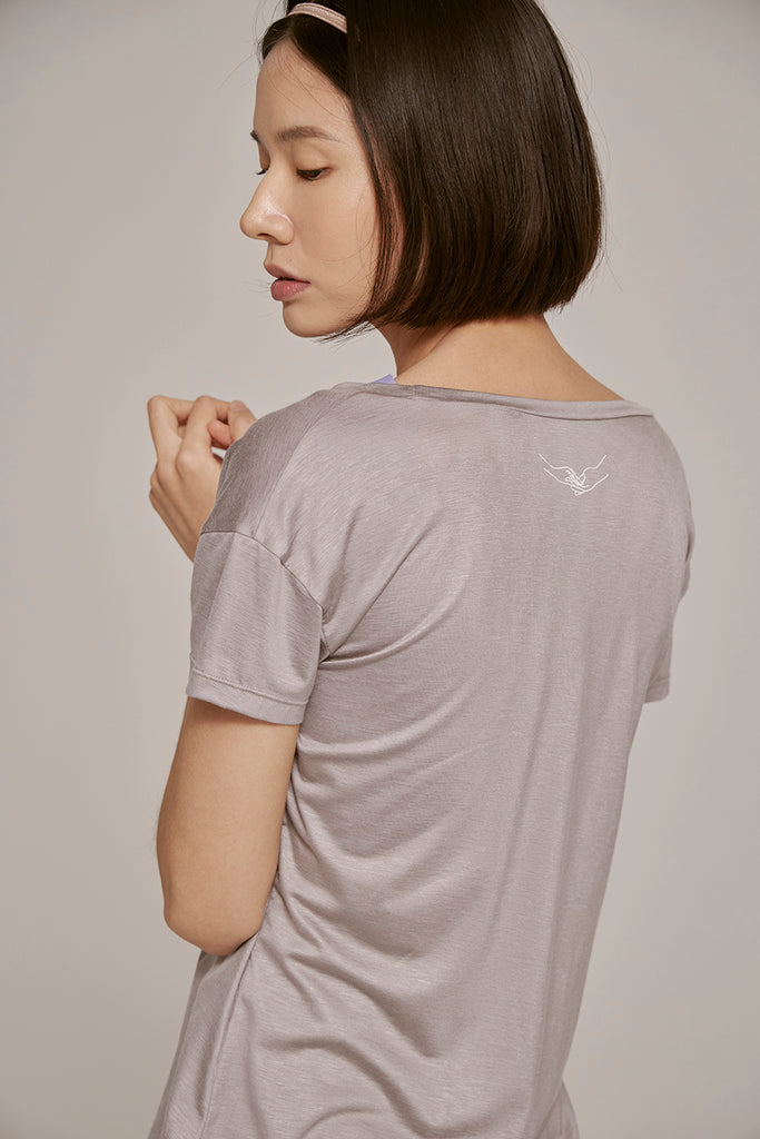 TENCEL™ tee (Second Hand) Tee Size: S Color: Ice grey SMK Material: 96% tencel™ 4% span ballet,dance,tencel,tops,vegan,woman,women,yoga,요가,텐셀,티,티셔츠